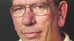 Neumann returns to the lanes