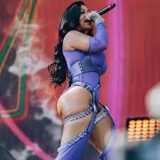 Latto (777) - ShesFreaky