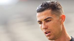 CRISTIANO RONALDO MERATAPI PEMERGIAN BAYI LELAKI KEMBARNYA