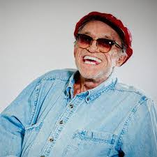 Wendy Belle's Instagram, Twitter & Facebook