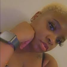 Jessica Bole's Instagram, Twitter & Facebook