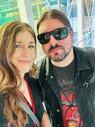 Kris Bell (@krisbellmusic) • Instagram photos and videos