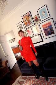 FIRST LOOK PARTY DRESSING