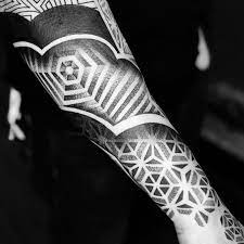 Down triangles mandala dotwork tattoo by andy cryztalz. Nick Fierro Tattoosbynickfierro Instagram Photos And Videos Polynesian Tattoo Photo And Video Instagram Photo