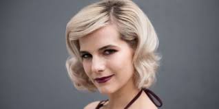 Celebrities with last name: Lytle