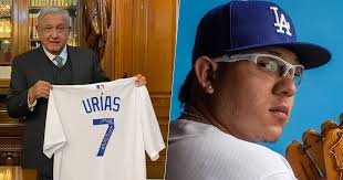 ¿Quién es Julio Urías? El beisbolista de los Dodgers, detenido en EU, que  visitó a AMLO en 2020
