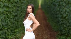 康妮·卡特(Connie Carter)，來自捷克的最佳女演員- 頭條匯