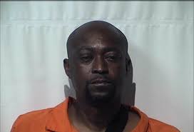 Kentucky man arrested after attempting to flee from deputies during a  traffic stop