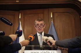 Premiér andrej babiš deníku n řekl, že jeho syn andrej babiš mladší je duševně nemocný a kvůli lékům musí být pod dohledem matky, s níž žije ve švýcarsku. Muj Syn Nikdy Nemel Ceske Obcanstvi Ve Svycarsku Studoval Uvedl Babis Domov Lidovky Cz