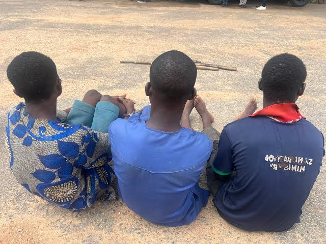 Oyo police arrest three suspects over killing of six family members