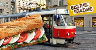 Ten, který si z rovnátek udělal brýle. Otevreni I P Pavlova Bageterie Boulevard