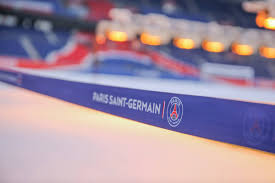 Découvrez toutes nos offres et réservez vos billets pour tous les matches du psg. Sponsors Tele Et Billetterie Le Detail Des Revenus Du Psg En 2017 18