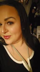 Leanne Dyer's Instagram, Twitter & Facebook