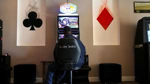 Now, illinois sports bettors have access to five apps, and more are on the way. Pritzker Banking On 200 Million From Legal Sports Betting But Efforts To Expand Gambling Have Never Been Easy In Illinois Bet Illinoisbet Illinois