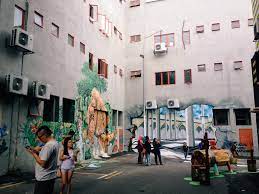 Here comes laman seni 7 ls7 >redefining back alley ; Globetrot Cat For The Tales Of My Travels