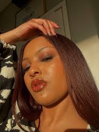 Adele Cross's Instagram, Twitter & Facebook