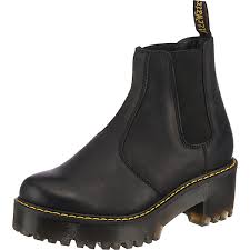 Black leather 2976 chelsea boot from dr martens kids featuring a round toe, a pull tab at the rear, elasticated side panels and a flat rubber sole with the label's signature stitch detail. Dr Martens Rometty Chelsea Boots Schwarz Mirapodo