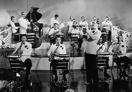 Billie holiday was singing with everyone and glenn miller was at the top of his game. Jazz For Beginners How To Listen To Jazz The Art Of Manliness