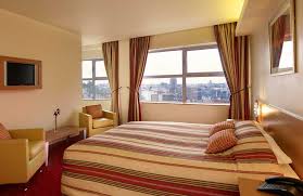 Även om staden har många dyra restauranger finns det också många ställen där du kan äta billigt i london. Hotellrom I London Sjekk Vare Tips Og Anbefalinger