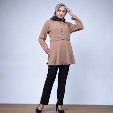 Desain modis dan cantik pantas untuk busana remaja tampil simpel modis. Blouse Model Baju Atasan Wanita Terbaru 2020 Hijabfest