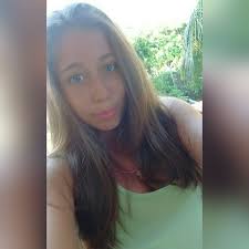 Emily Ester (@emilyester09)