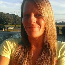 Stephanie Hooks (@sweetthang84)