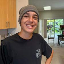 At just 13 years old, Keliʻi Lovell began experiencing weeks of constant  headaches and exhaustion. Concerned, his parents took him to the emergency  room, where doctors made a devastating discovery — an