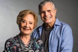 Aos 48 anos, o único filho do casal tarcísio meira, de 77 anos, e glória menezes, de 78, confessa que hoje os papéis se inverteram um pouco. Gloria Menezes E Tarcisio Meira Companheirismo E Cumplicidade Ha Mais De 50 Anos Maisvibes
