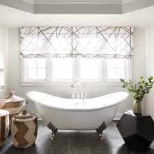 Clawfoot bathtubs display a timeless and classic design that proves to be stylish even today. 20 Clawfoot Bathtub Designs Hgtv