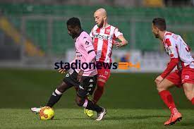 Palermo scores 1.4 goals when playing at home and teramo scores 0.6 goals when playing away (on average). Palermo 1 1 Contro Il Teramo Lucca Risponde All Ex Rosa Birligea