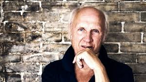 Terug van nooit weggeweest: Herman van Veen in Carré › Zininkoffie.nl