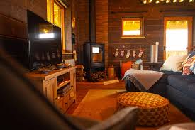 Don't miss this video with a full interior pictorial. Log Cabin Coldharbour A Kent Countryside Getaway For Holidays Short Breaks And Staycations