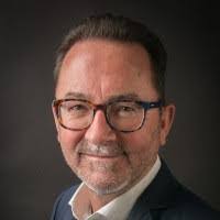 Thomas Riehl's Instagram, Twitter & Facebook