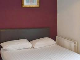 Overview banks hotel is a reasonable choice for travellers looking for a budget accomodation in london. Banks Hotel London Book On Travelstay Com