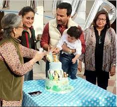 Best Photos From Taimur Ali Khan S Birthday Bash At Pataudi Palace Taimur Ali Khan Bollywood Celebrities Kareena Kapoor