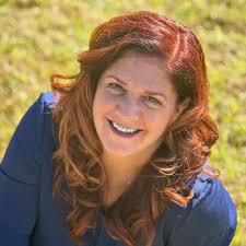 Lynn Waldrop's Instagram, Twitter & Facebook