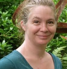 Kari Stover's Instagram, Twitter & Facebook