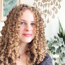 I've found ways to style my hair on. What Happened When I Tried The Curly Girl Haircare Method Littleyellowbutterflies