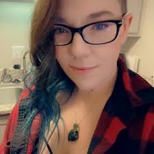 Katherine Ringdahl (@katandkiwi)