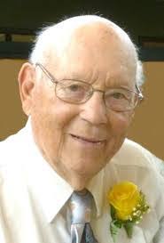 Winnie Hanson's Instagram, Twitter & Facebook