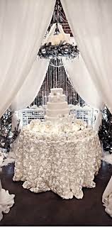 Black And White Table Skirting Pin By Kristin Schwarz On Wedding Winter Wedding Cake Table Winter Wedding Inspiration Winter Wonderland Wedding