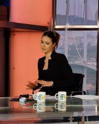 Hadi soralım 11.bölüm ''buse yildirim'' (gazeteci,haber spikeri,habertürk,beyaz tv,ntv). Buse Yildirim Kimdir Maksatbilgi