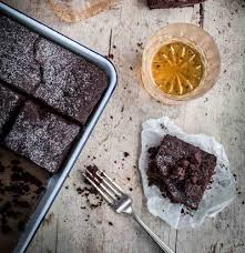 Whiskey Und Schoko Das Kann Nur Gut Werden Bei Voller Kanne Zartbitter Schokolade Karamell Und Whisky Kommt Kuchen Und Torten Whisky Kuchen Irische Rezepte