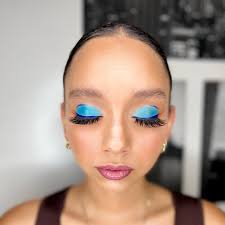 Happy Valentine's Day❤️ #makeupartist #makeup #mua #NYC #newyork  #newyorkcity #makeupworldwide #likenewyorkcity #newyorkmakeupartist  #nataliaformakeup #glowup #nycmakeup #valentines #valentinesday #love  #selflove