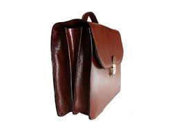 Mais ils n'ont pas eu à le faire. Grand Cartable En Cuir Cognac