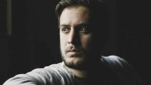 El InforLuencer multifacético con mayor carácter disruptivo de LatAm:  ¿Quién es Emmanuel Rincón y cúal es su valiente y valioso aporte al mundo,  hoy?