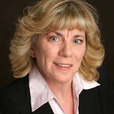 LISA HUMENIK-RE/MAX CROSSROADS PROPERTIES