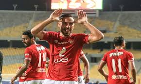 ويغيب علي معلول عن الأهلي منذ 8 فبراير الماضي، وقت خروجه مصابا أمام بايرن ميونيخ في نصف نهائي كأس العالم. Ø¹Ù„Ù‰ Ù…Ø¹Ù„ÙˆÙ„ ÙŠØªØµØ¯Ø± Ø¹Ù†Ø§ÙˆÙŠÙ† Ø§Ù„ØµØ­Ù Ø§Ù„ØªÙˆÙ†Ø³ÙŠØ© Ù…Ø¨ØªØ¯Ø§