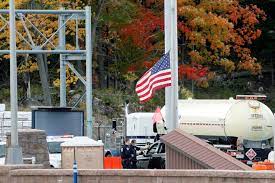U S Extends Travel Curbs At Canada Mexico Land Borders Through Aug 21 Reuters