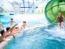 Centre Aquatique Les Balneides Piscine A Fouesnant Horaires Tarifs Avis Fouesnant Piscine Piscine Municipale